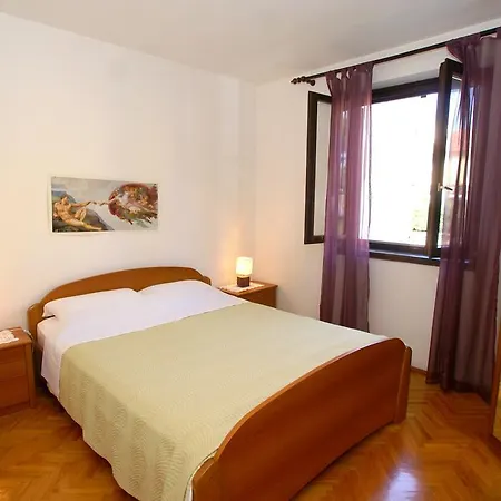 Ana 1 Apartment Malinska